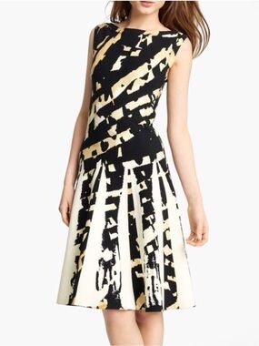 BLUMARINE ANIMAL PRINT KNIT DRESS.
